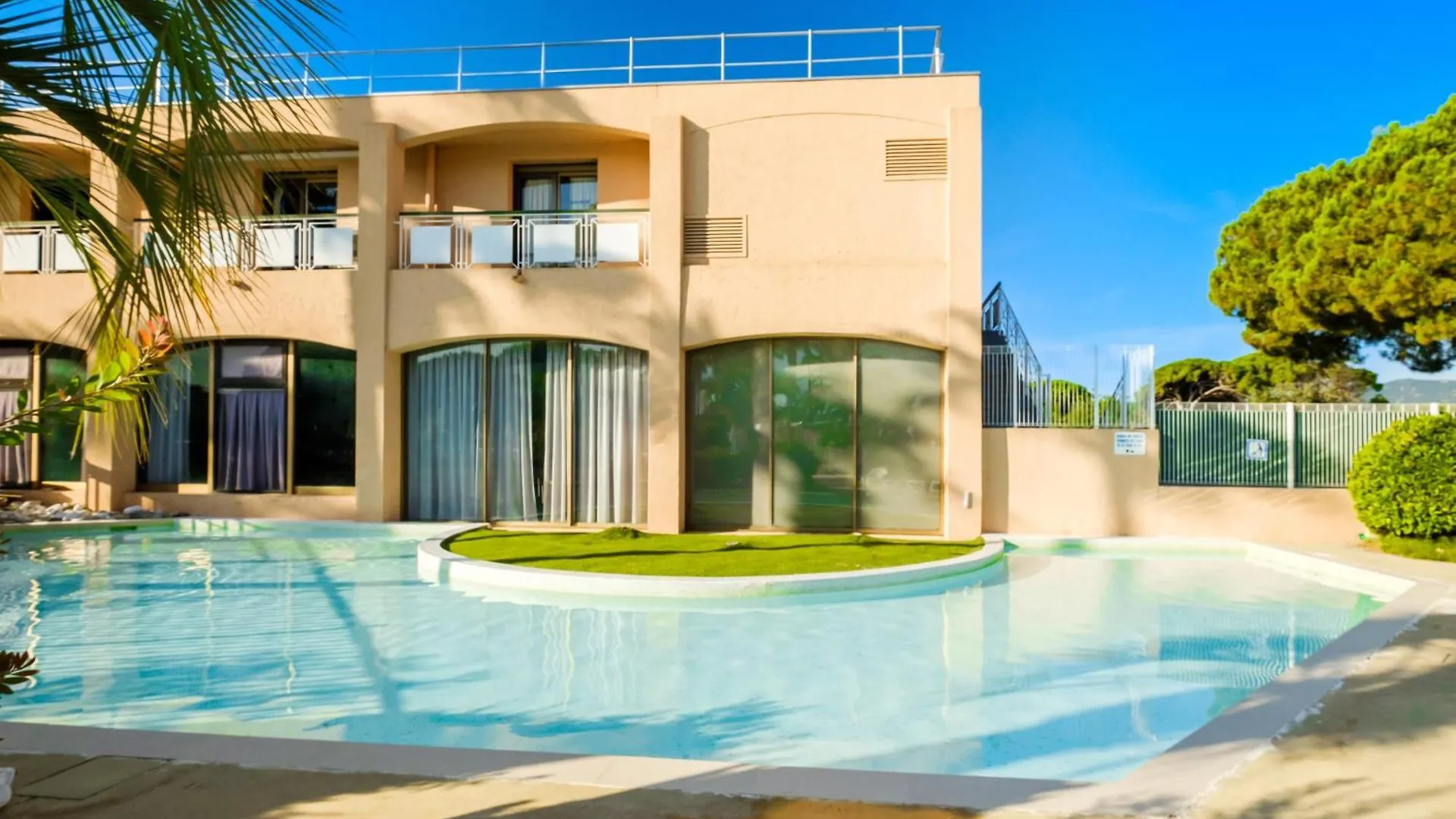 Residence Pierre & Vacances Les Rives De Cannes Mandelieu