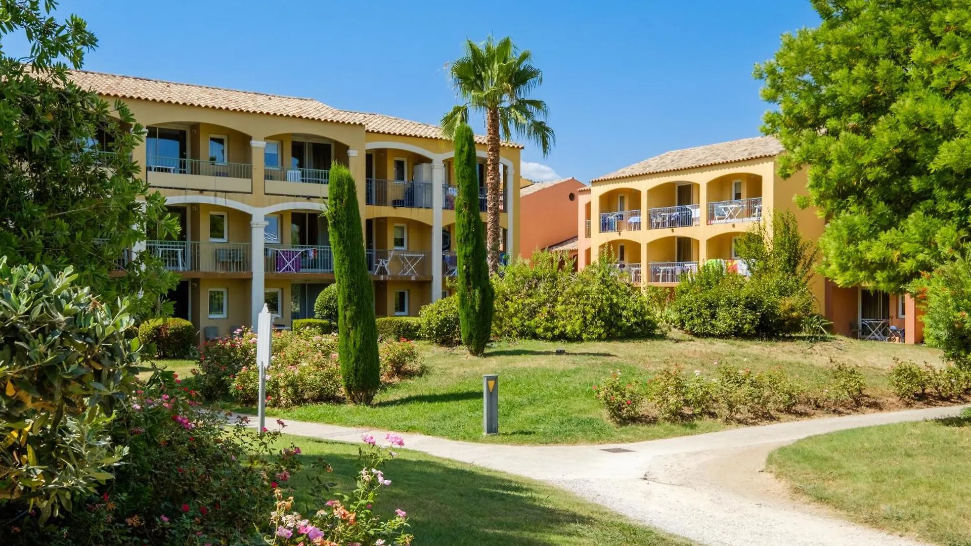 Holiday park Residence Pierre & Vacances Les Rives De Cannes Mandelieu