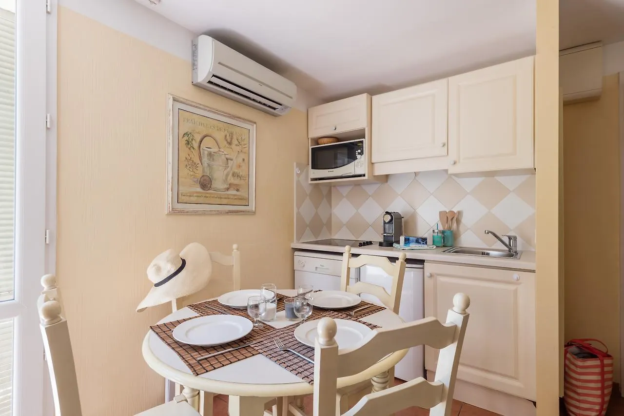 Residence Pierre & Vacances Les Rives De Cannes Mandelieu 3*, Mandelieu-la-Napoule